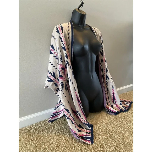 Flying Tomato Womens Small Medium Aztec Poncho Cardigan Sweater Kimono Boho - Picture 6 of 8
